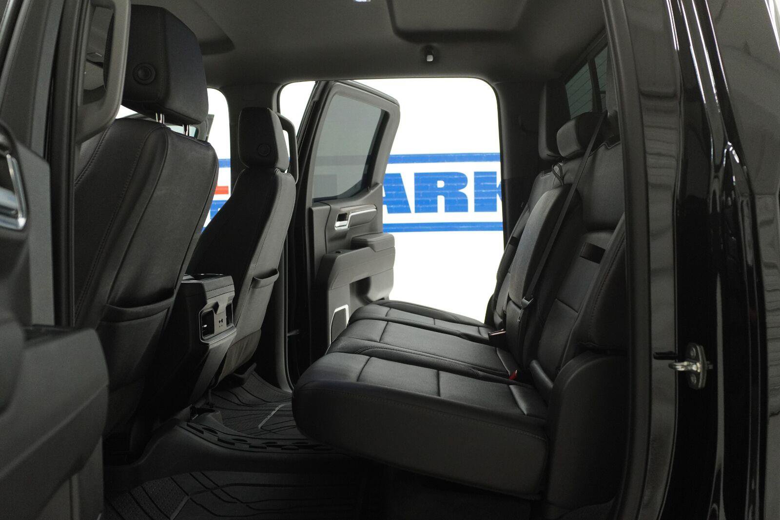 Used 2023 Chevrolet Silverado 1500 RST w/ Redline Edition AWD/4WD image 22