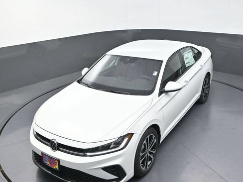 Used 2026 Volkswagen Jetta Sport FWD image 16
