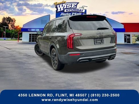 Used 2022 Kia Telluride EX w/ EX Premium Package AWD/4WD image 4