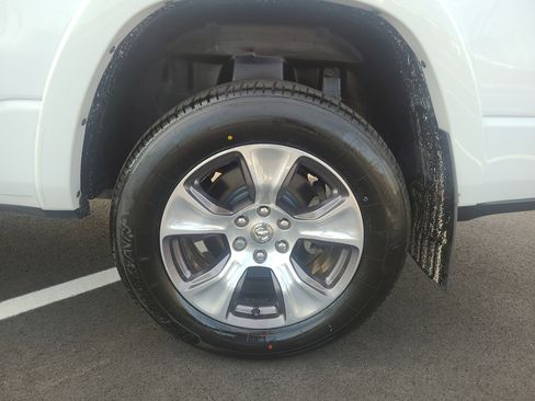 Used 2021 RAM 1500 Laramie image 11