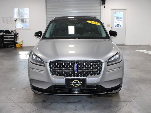 Used 2022 Lincoln Corsair Grand Touring image 3