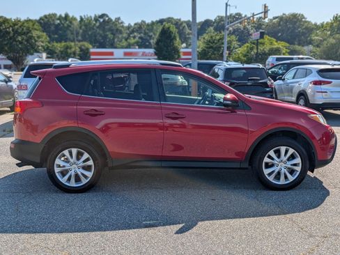 Used 2013 Toyota RAV4 Limited AWD/4WD image 10