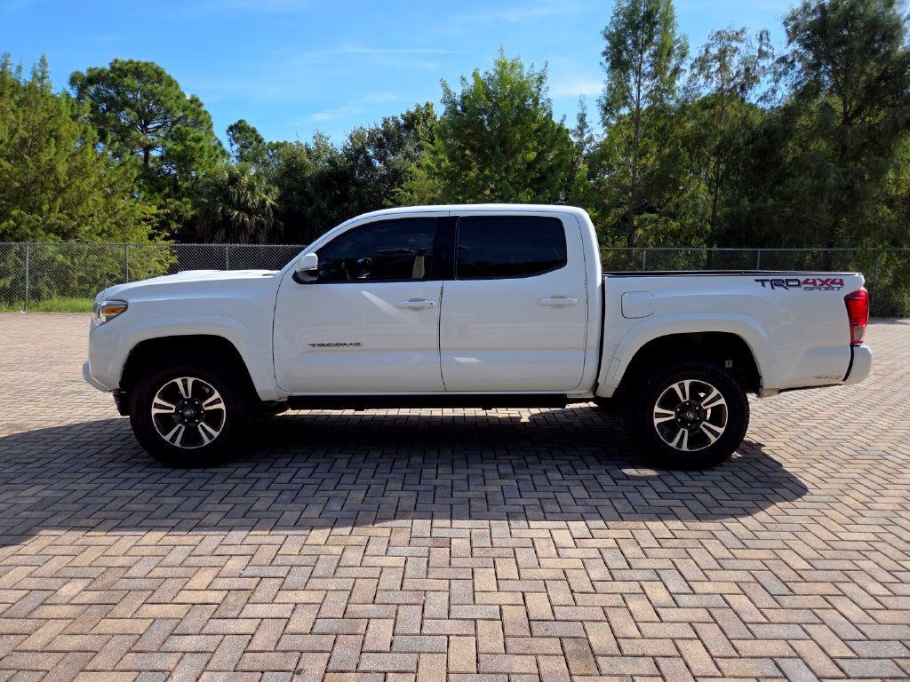 Certified 2017 Toyota Tacoma TRD Sport w/ Premium & Technology Package AWD/4WD image 8