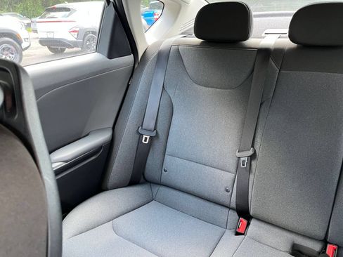 Used 2025 Kia K4 FWD image 33