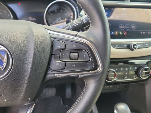 Used 2020 Buick Encore GX Essence FWD image 23