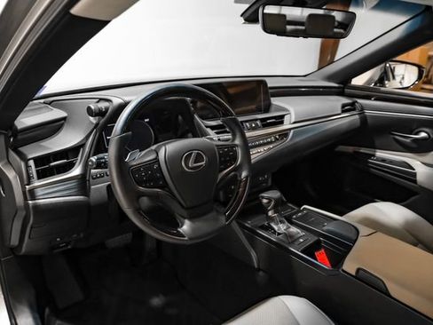 Used 2020 Lexus ES 350 w/ Premium Package image 3