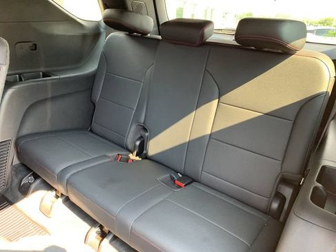 Used 2024 Chevrolet Traverse RS w/ LPO, Floor Liner Package AWD/4WD image 17