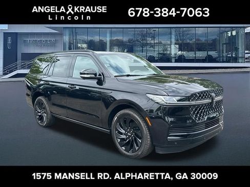 New 2026 Lincoln Navigator Reserve w/ Jet Appearance Package AWD/4WD image 1