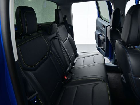 Used 2025 Ford Maverick Lobo image 21