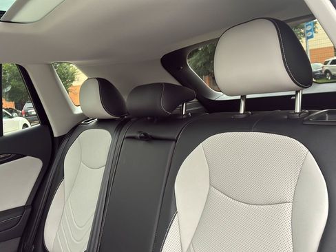 New 2026 Volkswagen Tiguan SE AWD/4WD image 27