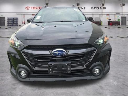 Used 2023 Subaru Outback Premium AWD/4WD image 3