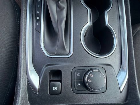 Used 2023 Chevrolet Traverse LT w/ LPO, Floor Liner Package AWD/4WD image 18