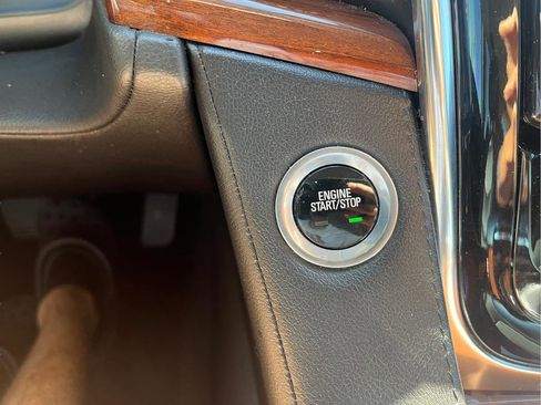 Used 2015 Cadillac Escalade ESV Premium AWD/4WD image 29