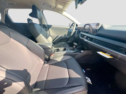 New 2026 Kia K4 EX FWD image 27