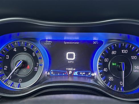 Used 2019 Chrysler 300 Touring L w/ Quick Order Package 22F image 17