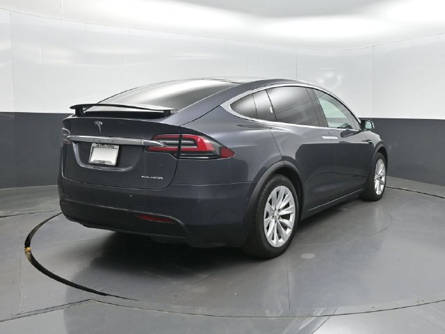 Used 2021 Tesla Model X Long Range AWD/4WD image 34