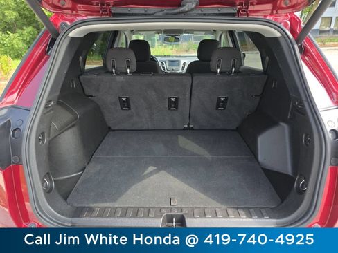 Used 2018 Chevrolet Equinox LT FWD image 16