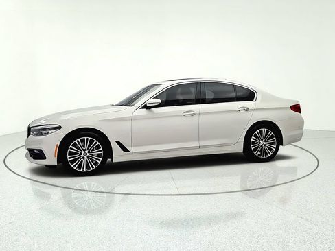 Used 2017 BMW 530i xDrive AWD/4WD image 4