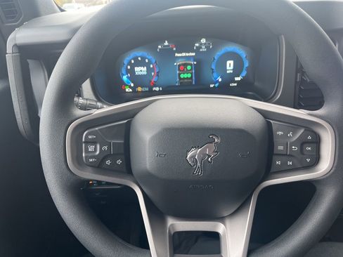 New 2025 Ford Bronco 4-Door AWD/4WD image 25