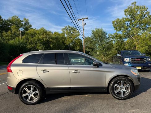 Used 2013 Volvo XC60 T6 AWD/4WD image 8