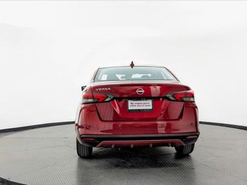 Used 2025 Nissan Versa SV image 6