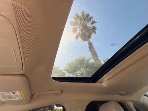 Used 2017 Lincoln MKZ Reserve FWD image 13