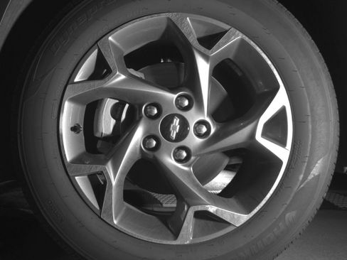 Used 2025 Chevrolet Trax LT FWD image 15