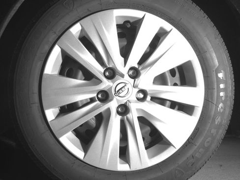 Used 2025 Nissan Sentra S FWD image 12