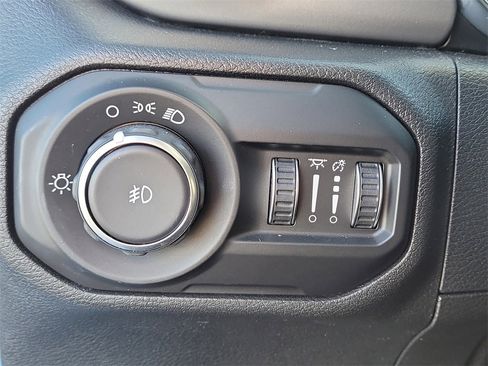 Used 2021 Jeep Wrangler Unlimited Willys image 25