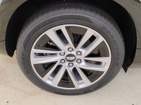 New 2026 Cadillac Vistiq Luxury w/ LPO, Floor Liner Package image 12