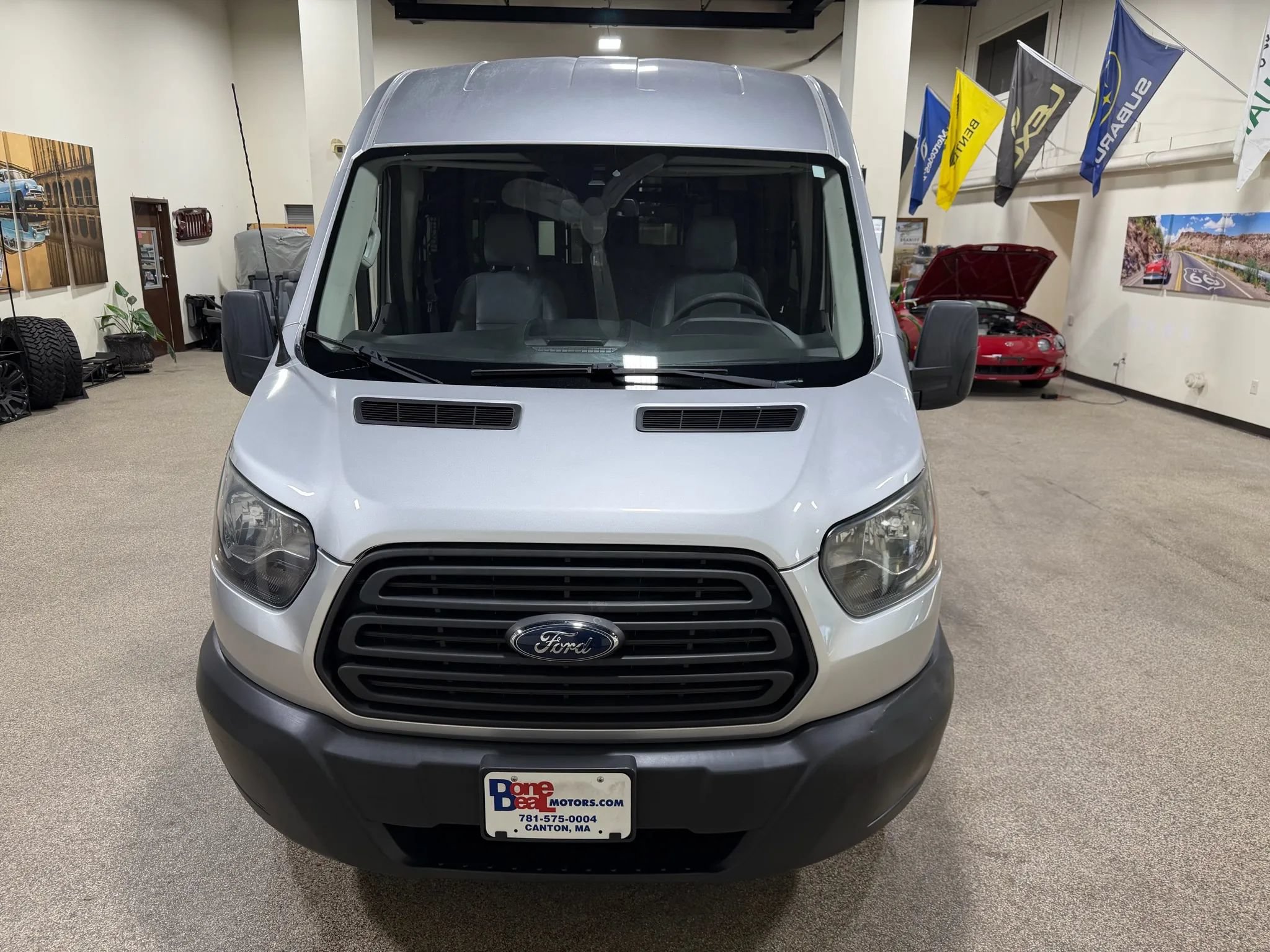 Used 2015 Ford Transit 250 148 Medium Roof RWD image 14