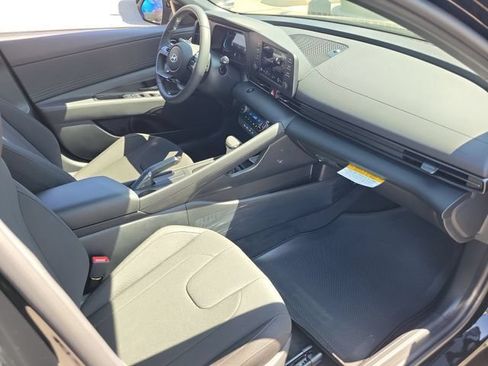 New 2026 Hyundai Elantra Sport FWD image 18