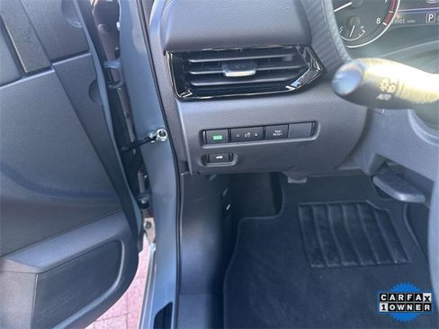 Used 2024 Nissan Sentra SV image 12