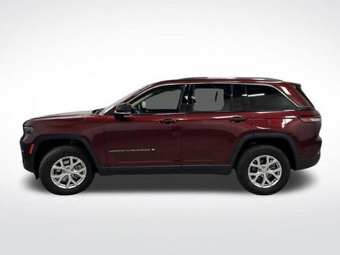 Used 2022 Jeep Grand Cherokee Limited w/ Luxury Tech Group II image 12