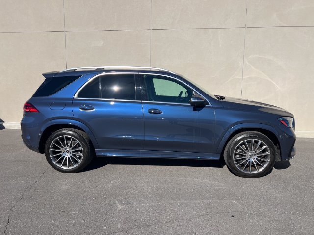 Used 2024 Mercedes-Benz GLE 450e 4MATIC image 5