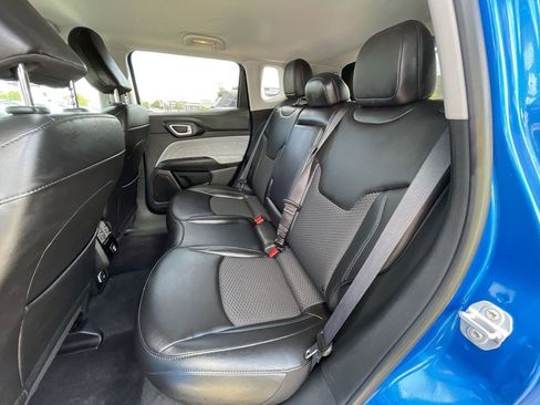 Used 2022 Jeep Compass Latitude AWD/4WD image 38