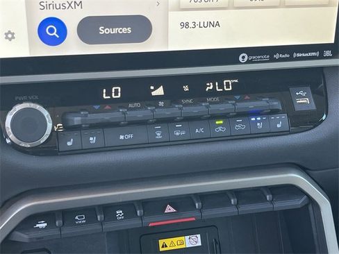 Used 2024 Toyota Tundra Limited image 20