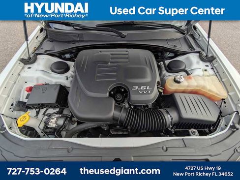 Used 2020 Chrysler 300 S w/ Safetytec Plus Group RWD image 13