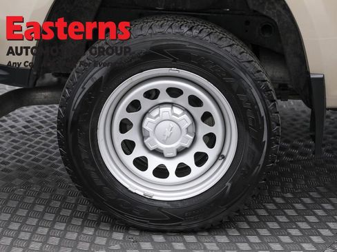 Used 2023 Chevrolet Colorado W/T image 28