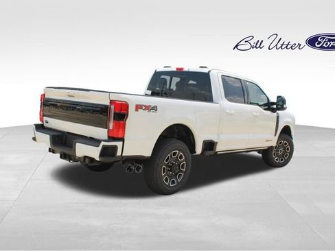 New 2026 Ford F250 Platinum AWD/4WD image 3