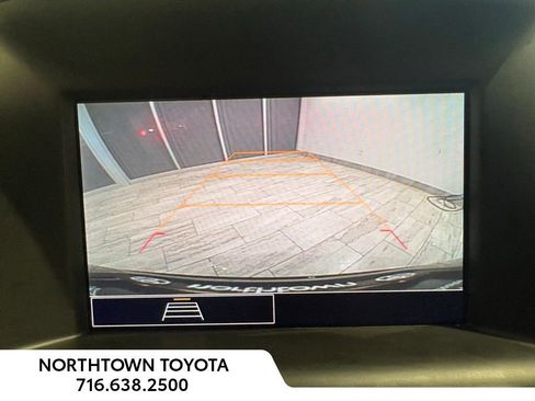 Used 2024 GMC Terrain SLE image 29