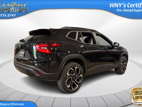 Used 2024 Chevrolet Trax RS w/ Driver Confidence Package FWD image 6