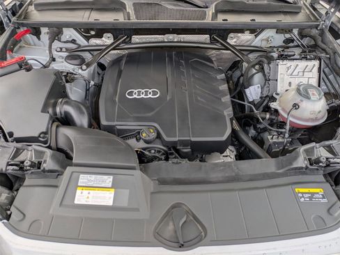 Used 2022 Audi Q5 2.0T Premium w/ Convenience Package image 23