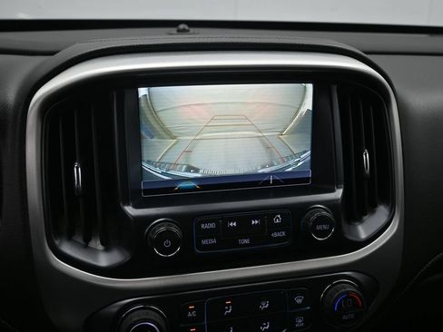 Used 2018 GMC Canyon SLT w/ Trailering Package AWD/4WD image 16