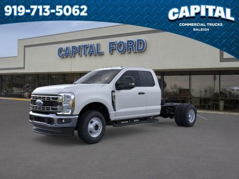 New 2026 Ford F350 XL w/ XL Chrome Package AWD/4WD image 1