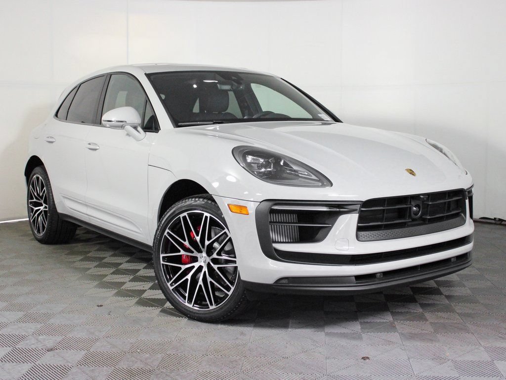 Certified 2026 Porsche Macan S AWD/4WD image 9