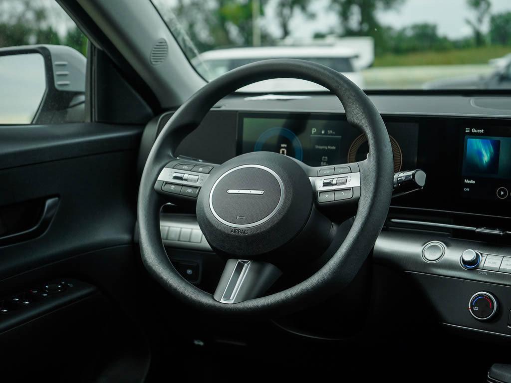 New 2027 Hyundai Kona SE AWD/4WD image 15