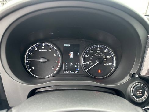 Used 2020 Mitsubishi Outlander SE image 16