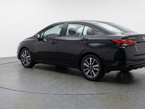 Used 2025 Nissan Versa SV image 5