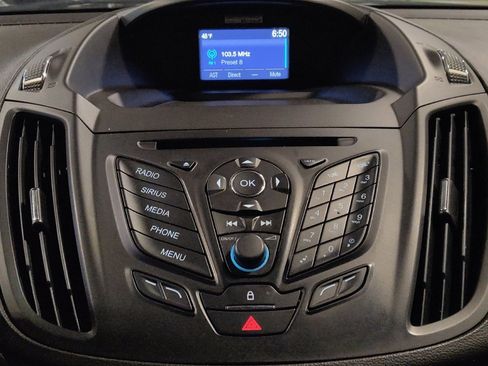 Used 2015 Ford Escape SE image 25